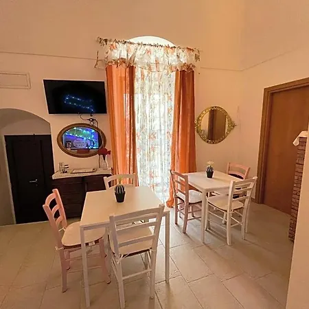 Il Borgo Antico 3* Capurso
